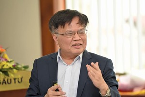 TS. Nguyễn Đình Cung tin rằng, Việt Nam có thể phục hồi theo hình chữ V, nhưng với phần chéo thoải hơn. Ảnh: M.D