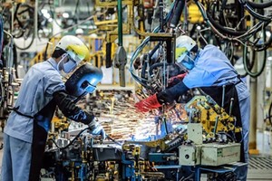 Nền kinh tế đối mặt với 5 thách thức lớn