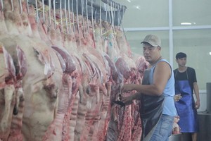 Giá bán lẻ thịt heo tại TP.HCM tăng gần 2% so với tháng trước