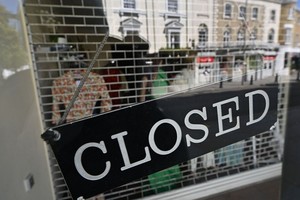 Có đến 6,6% doanh nghiệp bán lẻ của Mỹ được khảo sát cho biết họ không dám nghĩ tới chuyện hồi phục hoàn toàn. Ảnh: AFP