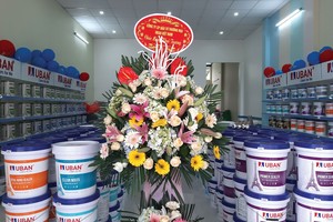 Dự án địa ốc tái khởi động, doanh nghiệp sơn mừng thầm