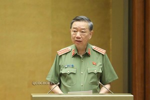 Bộ trưởng Bộ Công an Tô Lâm phát biểu tại Quốc hội.