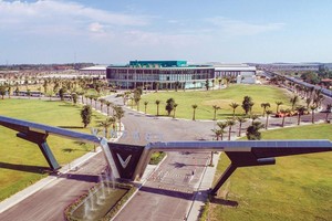 Đầu tư bất động sản công nghiệp đang thu hút nhiều doanh nghiệp. Trong ảnh: Khu công nghiệp VinFast tại Hải Phòng.