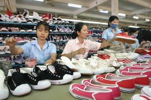 Khó khăn khiến nhiều doanh nghiệp da giày phải thu hẹp sản xuất. Ảnh: Đức Thanh