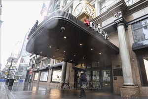 Cửa hàng tại New York, Mỹ, đóng cửa ngày 23/3/2020, trong bối cảnh dịch COVID-19 lan rộng. Ảnh: THX/TTXVN