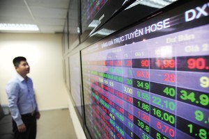 HNX tự coi mình là... “bà đỡ“