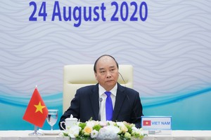 Thủ tướng Chính phủ Nguyễn Xuân Phúc tham dự HNCC MLC lần thứ ba (Ảnh: VGP)