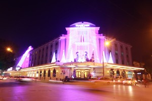 Ngày trở lại lần 2 long lanh hơn của Tràng Tiền Plaza