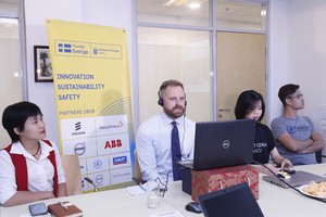 Do Covid-19, hội nghị được tổ chức trực tuyến. 