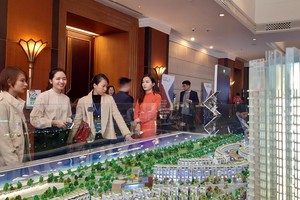 Đề xuất bắt buộc giao dịch bất động sản qua sàn giao dịch đang thu hút sự chú ý của toàn thị trường. Ảnh: Thành Nguyễn.