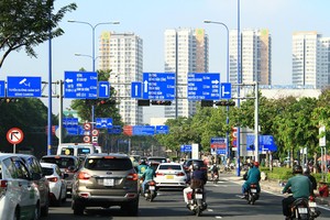 Nhà bình dân "biến mất" khỏi thị trường TP.HCM. Ảnh: Thành Nguyễn.