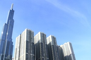 Thị trường căn hộ TP.HCM trải qua nửa đầu năm trầm lắng. Ảnh: Bình Minh.
