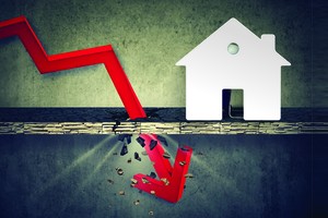 Nguồn cung và thanh khoản phân khúc căn hộ, nhà liền thổ vẫn trong đà rơi mạnh. Ảnh: Shutterstock.