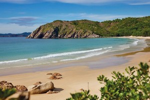 Bãi Nồm (Phú Yên), nơi sẽ sớm xuất hiện dự án bất động sản hàng hiệu. 