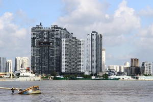 TP.HCM đang thiếu trầm trọng phân khúc căn hộ vừa túi tiền. Ảnh: Bình Minh.