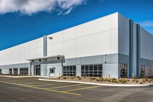 Thị trường nhà kho xây sẵn đi qua một năm nhiều biến động với sự tăng trưởng tốt.