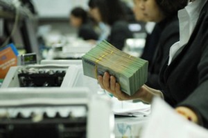 Truy tố con rể lừa mẹ vợ: Công ty chứng khoán phải trả tiền cho khách hàng