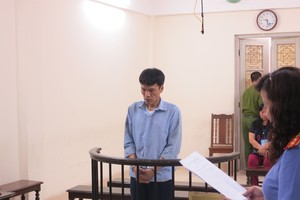 Cán bộ Sở Tài nguyên - Môi trường Hà Nội “rởm” lừa chạy sổ đỏ lĩnh án 11 năm 6 tháng tù