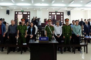 Phúc thẩm vụ án Hà Văn Thắm: Luật sư đề nghị triệu tập đại diện nhiều bộ, ngành