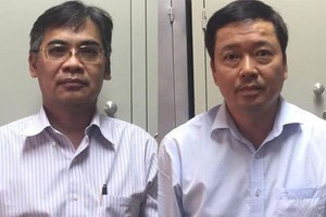 Ông Nghĩa (trái) và Huy khi bị bắt giữ.