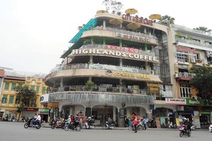 PV Machino đang liên doanh khai thác nhiều lô đất vàng. (Ảnh: Nhà số 3-5 Đinh Tiên Hoàng, Hoàn Kiếm, Hà Nội). Nguồn Internet.