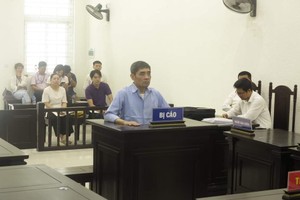 Hà Nội: Cựu Giám đốc Công ty Anh ngữ Quốc tế lừa bán ô tô, nhà đất cho nhiều người