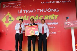 Agribank trao giải 1 tỷ đồng cho khách hàng gửi tiết kiệm trúng thưởng