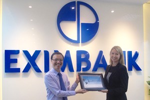 Eximbank nhận giải thưởng thanh toán quốc tế xuất sắc năm 2015