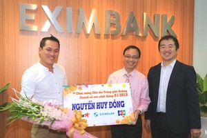 Eximbank trao thưởng chủ thẻ Jetstar-Eximbank JCB đạt giải tiêu dùng 