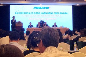 ĐHĐCĐ ABBank: Cổ đông muốn Ngân hàng sớm niêm yết
