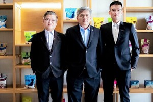 Thành viên Đội dự án triển khai Hệ thống QTRR (từ trái sang): Ông Lê Phát Tín - Kế toán trưởng; Ông Hoàng Mạnh Tiến - Thành viên HĐQT độc lập phụ trách Tiểu ban kiểm toán; Ông Nguyễn Thanh Phương - Trưởng phòng Quản lý rủi ro