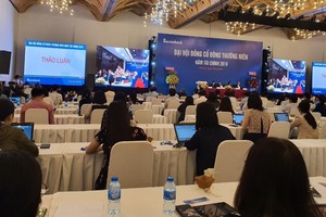 Ông Dương Công Minh: “Hy vọng hết năm sau Sacombank thoát tái cơ cấu để được chia cổ tức” 