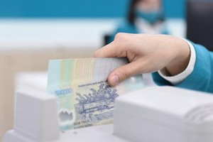 Gần 60% tổ chức tín dụng cho rằng kết quả kinh doanh quý IV sẽ không tăng so với quý III