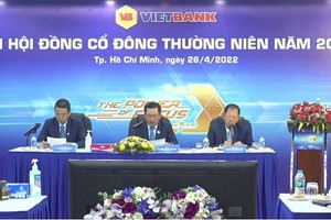 ĐHĐCĐ VietBank (VBB): Có niêm yết đúng lộ trình đưa ra?