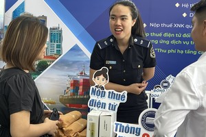 Phó thủ tướng Lê Minh Khái: Cần đẩy mạnh hơn chuyển đổi số và thanh toán phi tiền mặt