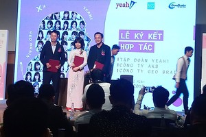 Yeah 1 trở thành đối tác của Universal Music Group và AKS Nhật Bản