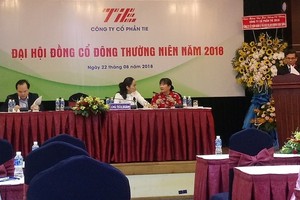 TIE giảm tồn kho điện tử, tập trung kinh doanh văn phòng phẩm