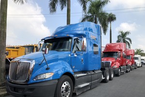 Doanh số bán xe đầu kéo Mỹ tiếp tục lập đỉnh mới trong tháng 7