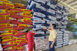 Phú Mỹ cung ứng gần nửa triệu tấn phân bón cho vụ Hè thu