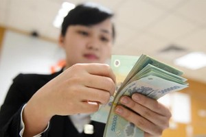 Khối ngân hàng và dịch vụ tài chính được dự đoán có mức thưởng tết cao