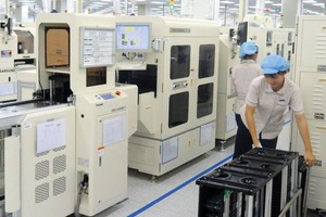 Samsung đang nỗ lực để cùng với doanh nghiệp Việt Nam tham gia chuỗi sản xuất toàn cầu. Ảnh: Đức Thanh