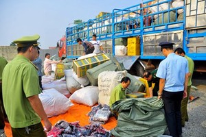 Lực lượng quản lý thị trường phát hiện xử lý 94.474 vụ, thu ngân sách hơn 400 tỷ đồng, đề nghị khởi tố trên 50 vụ. (Ảnh minh họa)