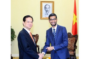 Thủ tướng Nguyễn Tấn Dũng tiếp Tổng Giám đốc điều hành Tập đoàn Google Sundar Pichai (Ảnh: Chinhphu.vn)