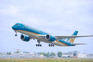 Một máy bay A350 của Vietnam Airlines đang khai thác đường bay tới Pháp