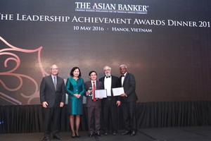 TS. Lê Công, Tổng giám đốc MB nhận giải "Thành tựu lãnh đạo và giải thưởng Ngân hàng được quản trị tốt nhất Việt Nam"