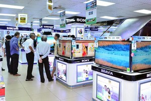 Thị trường TV sôi động mùa Euro 2016. Ảnh minh họa.
