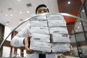 Chính phủ trả nợ hơn 12 tỷ USD năm 2016