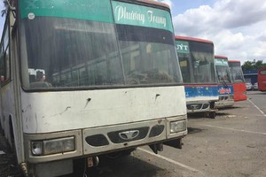 Phương Trang tố hơn 200 ôtô bị ngân hàng "giam lỏng" từ 2012 đều đã hư hỏng.