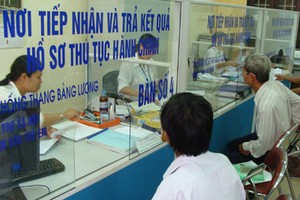 Một số doanh nghiệp vẫn cho rằng thủ tục hành chính phức tạp vẫn là rào cản lớn. (Ảnh minh họa: KT)