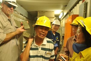 Vàng được tinh chế tại nhà máy vàng Phước Sơn